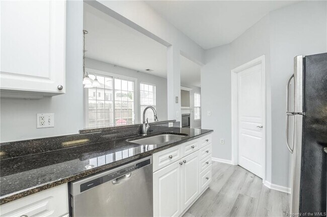 Foto del edificio - 2357 Wessington Dr