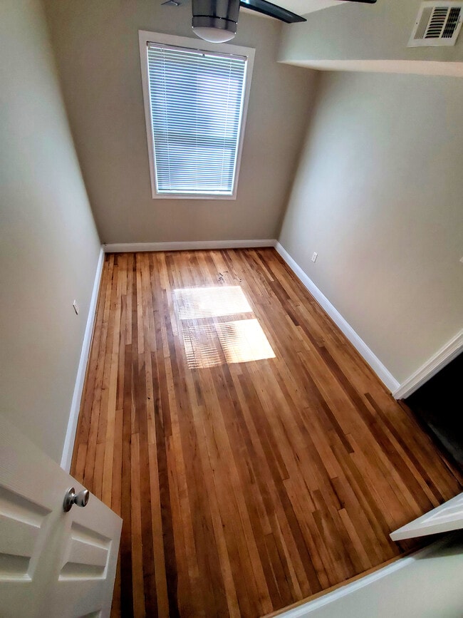 Bedroom - 1733 F St NE