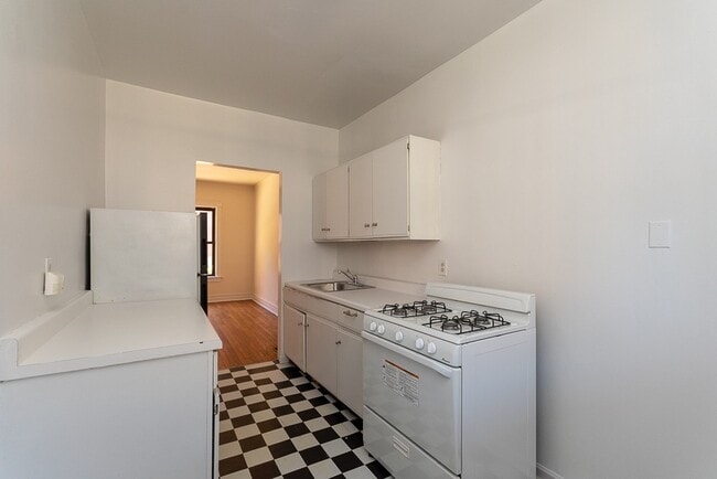 Foto del edificio - 832 W Waveland Ave