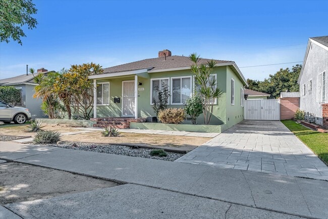 Building Photo - 10741 Fracar Ave
