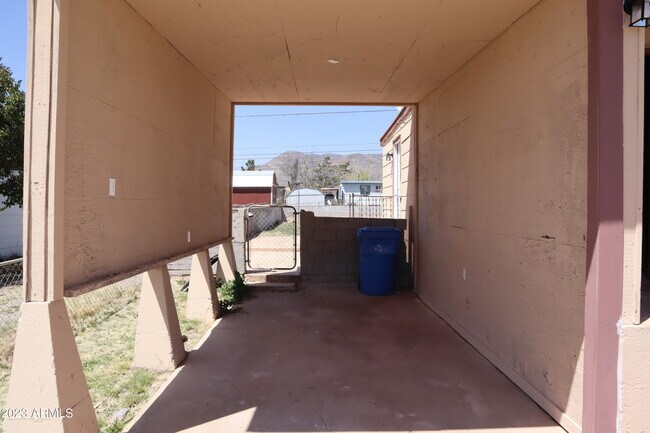 Foto del edificio - 120 Cochise Dr