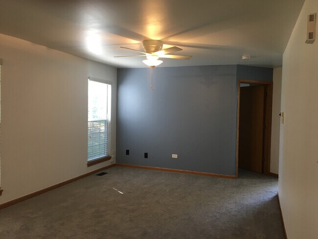 Family Room - 1306 Shawford Way