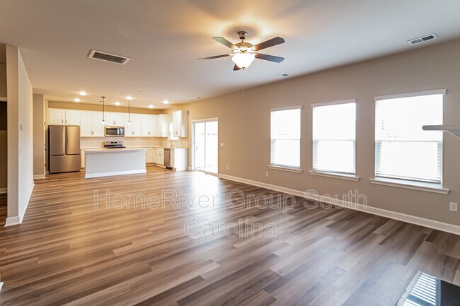 Building Photo - 429 Carrara Dr