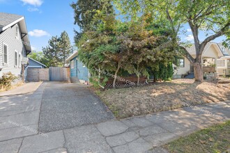 5028 NE 25th Ave