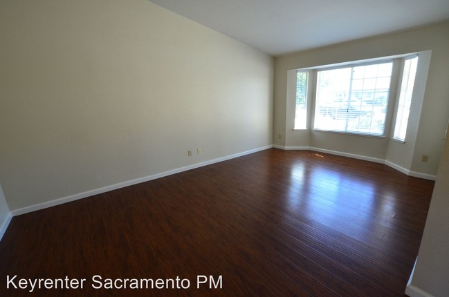 Building Photo - 8884 Sonoma Valley Way