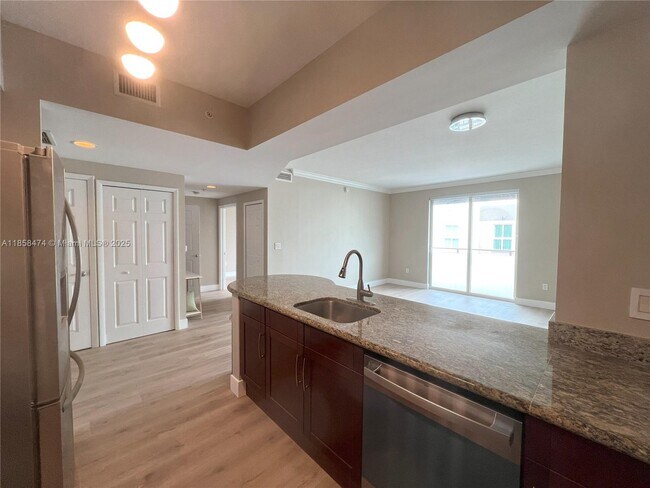 Foto del edificio - 7266 SW 88th St