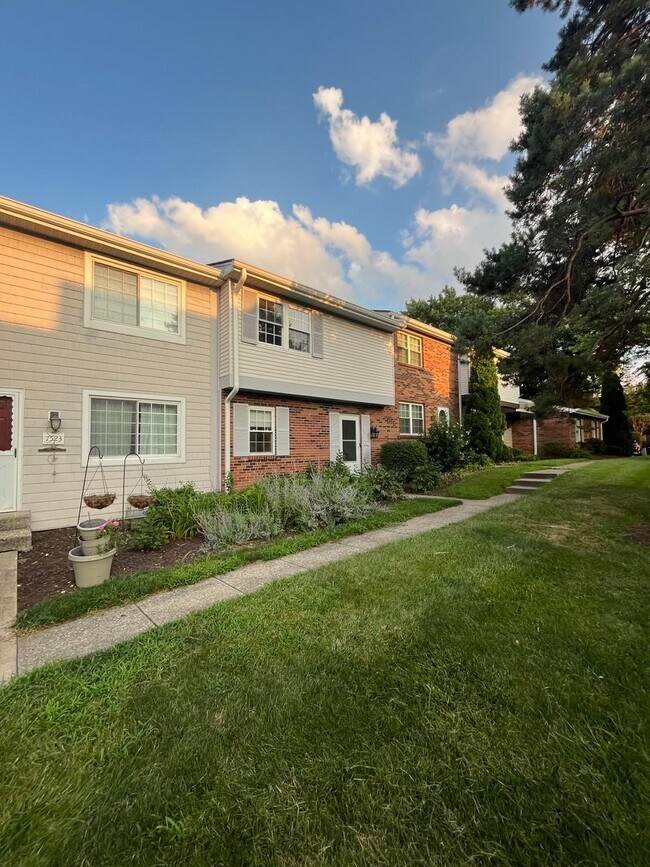 Building Photo - Three Bedroom in West Chester!