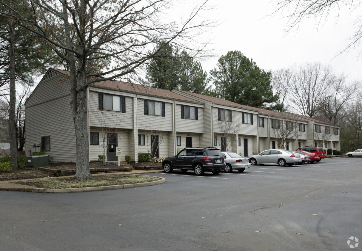 Primary Photo - Collier Village Apartments