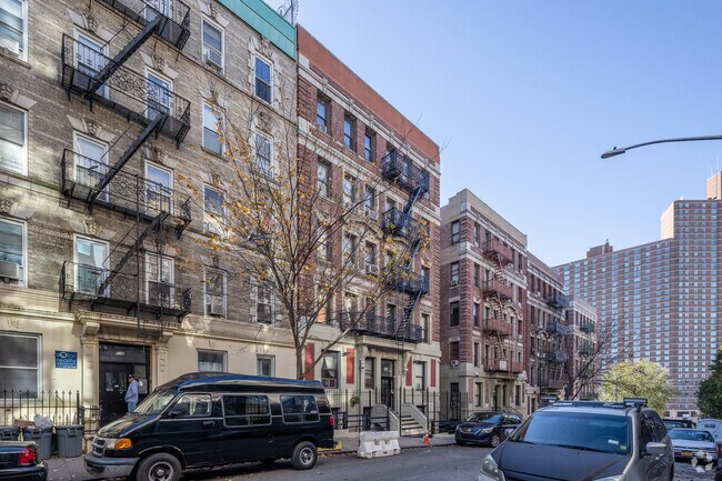Building Photo - 518 W 134th St