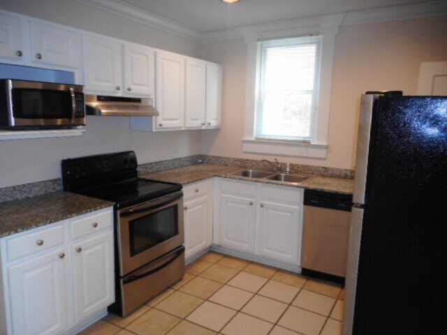 Foto del edificio - 166-168-168 E 11th Ave