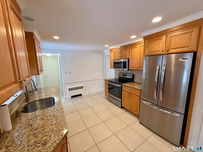 Foto del edificio - 16 Killian Ave