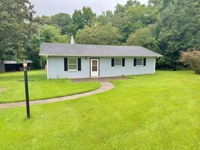 Building Photo - 743 Indian Hill Rd