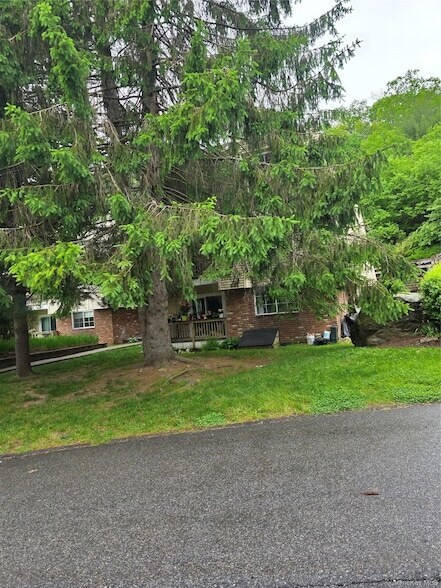 Foto del edificio - 234 Fox Run Ln
