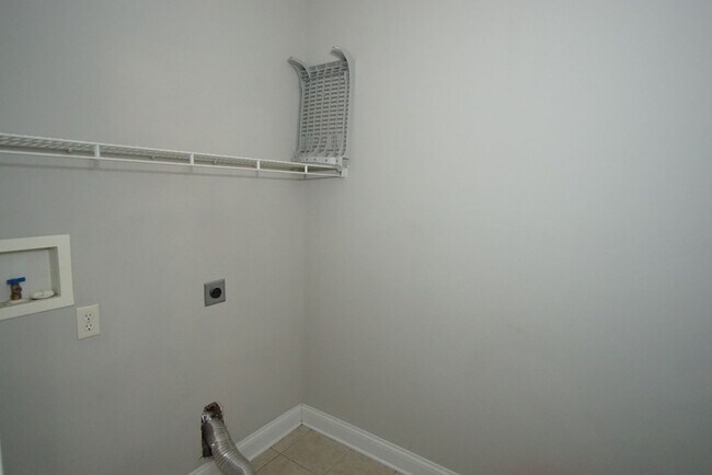 Building Photo - West Knoxville Town Home