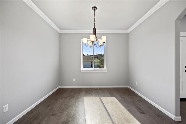 Building Photo - 421 N 76th Ave