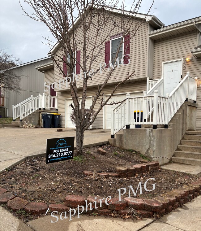 Building Photo - 5621 N Northwood Terrace