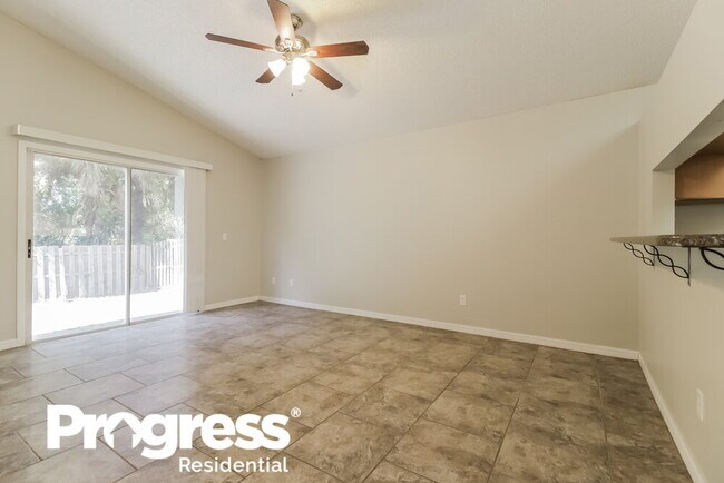 Building Photo - 6742 Fawn Ridge Dr