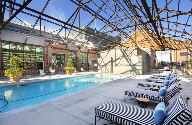 Foto del edificio - 1330 Factory Pl