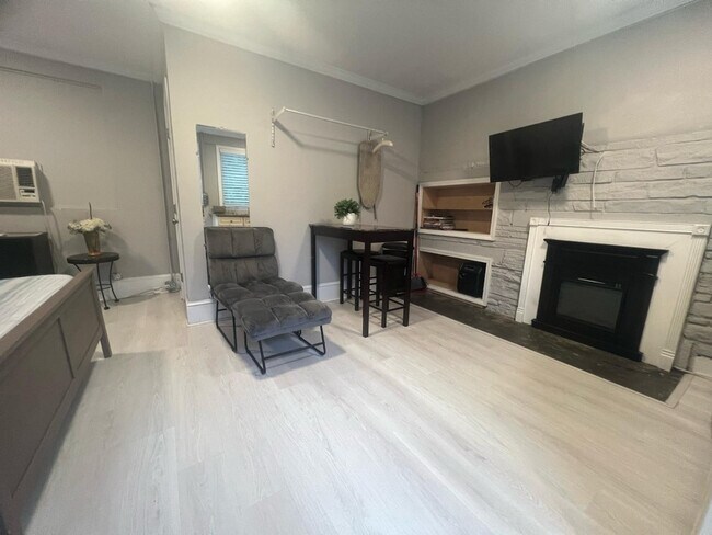 Foto del edificio - 1323 Briarcliff Rd NE
