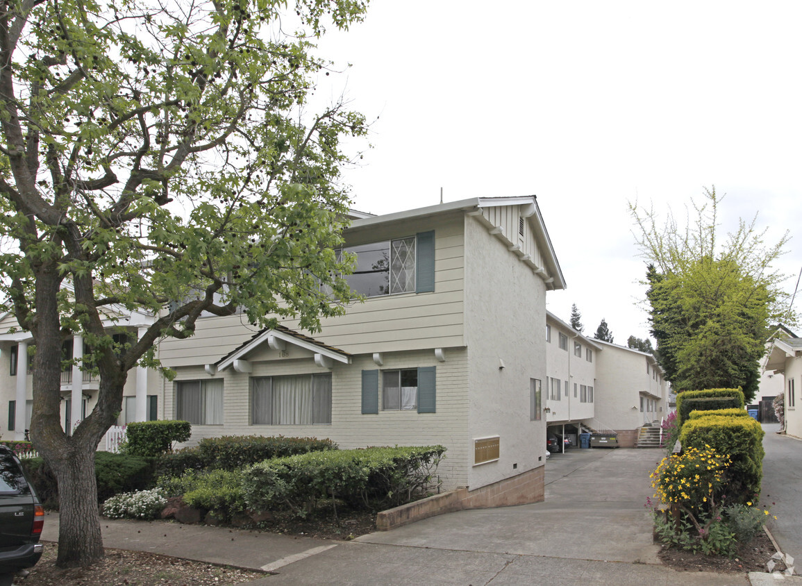 Foto principal - 168 Waverley St