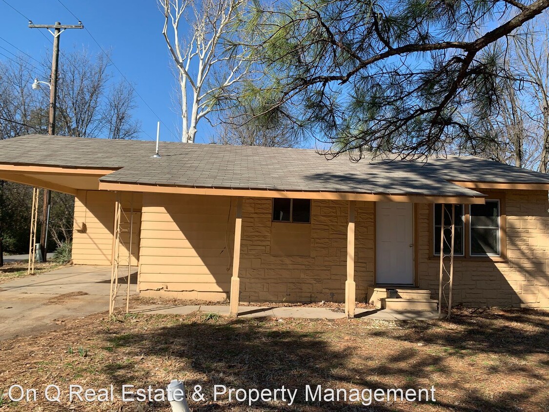 Primary Photo - 2 br, 1 bath House - 305 Cole