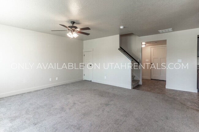 Building Photo - 161 N 1275 W