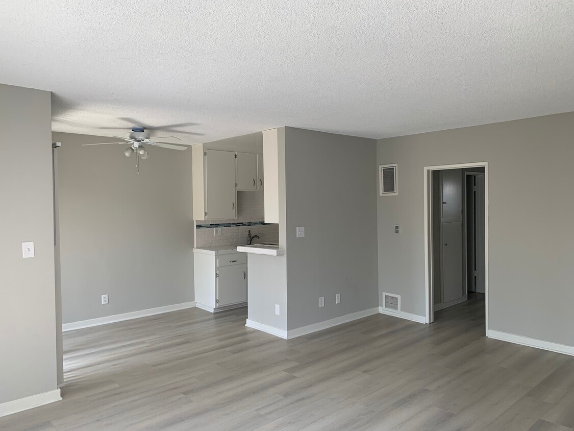 Primary Photo - 3560 S Centinela Ave