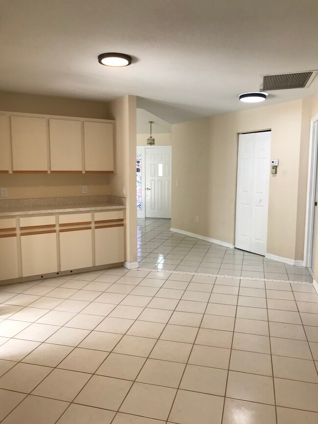 Foto del edificio - 1491 Oriel Ct