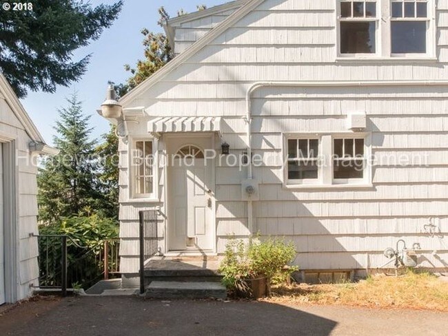 Building Photo - 2733 NE 102nd Ave
