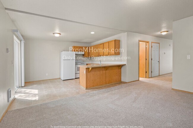 Foto del edificio - Spacious 4-Bedroom Home in SE Portland’s P...