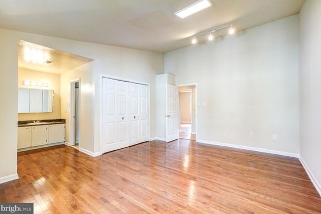 Photo - 2007 Featherwood St Townhome