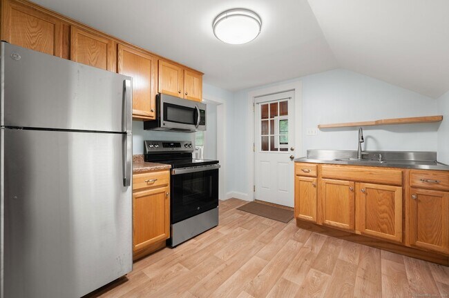 Foto del edificio - 274 Bloomingdale Rd