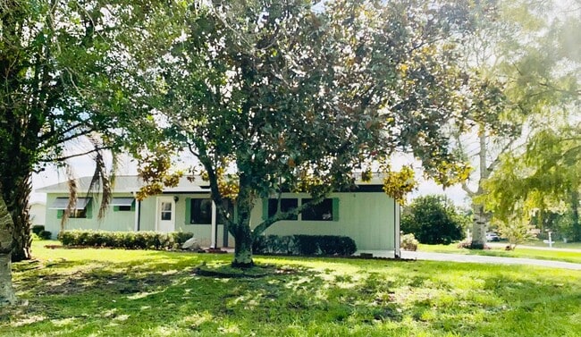 Building Photo - Impressive 3/2 Home in Peaceful Pine Run
