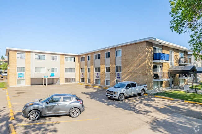 Building Photo - Oliver 3 Apartments