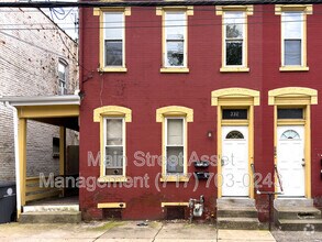 Building Photo - 332 Chestnut St