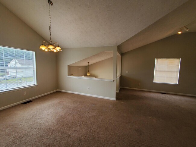 Building Photo - 83 Haver Dr