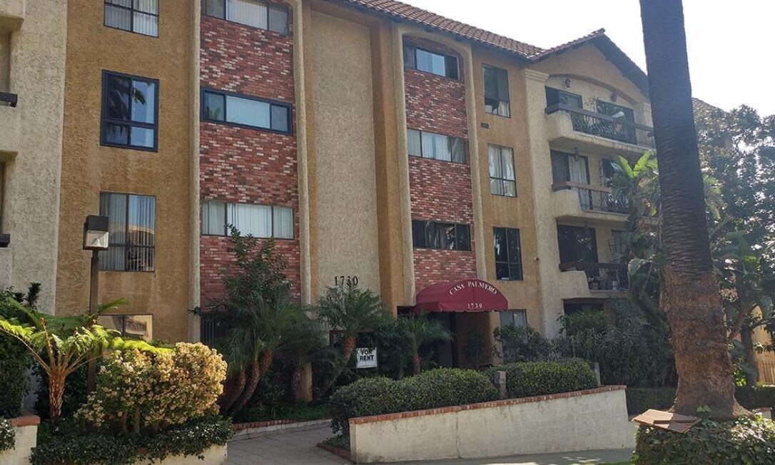 Primary Photo - 1730 Camino Palmero St