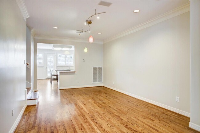 Foto del edificio - 6638 Minola St