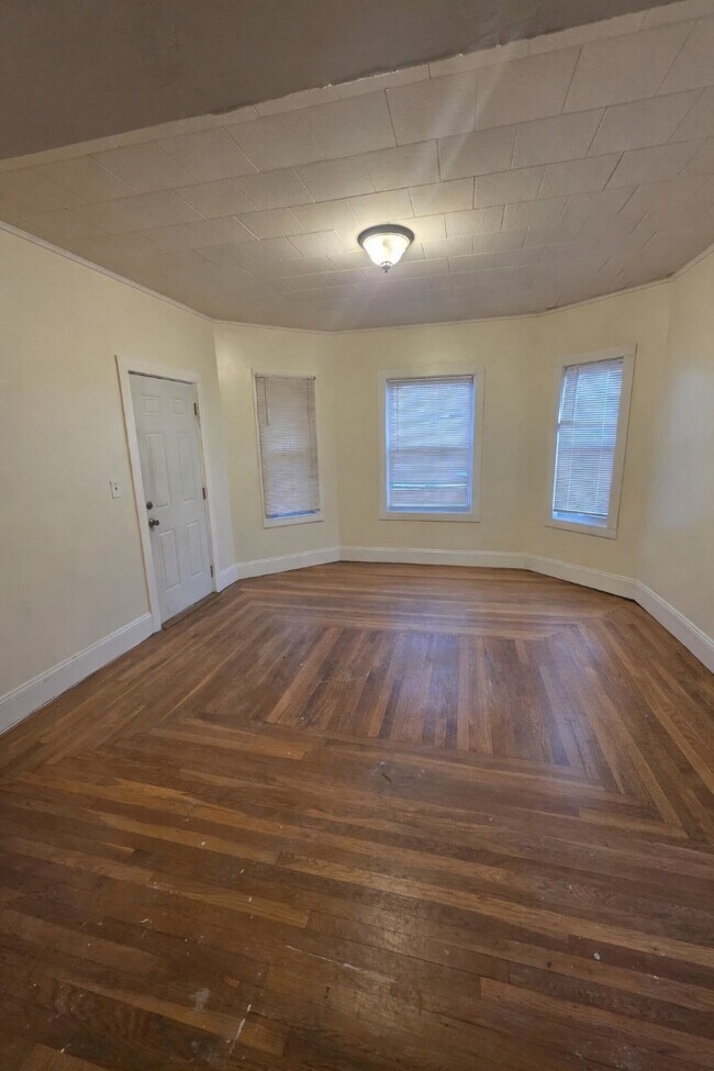 Foto del edificio - 1029 Plymouth Ave