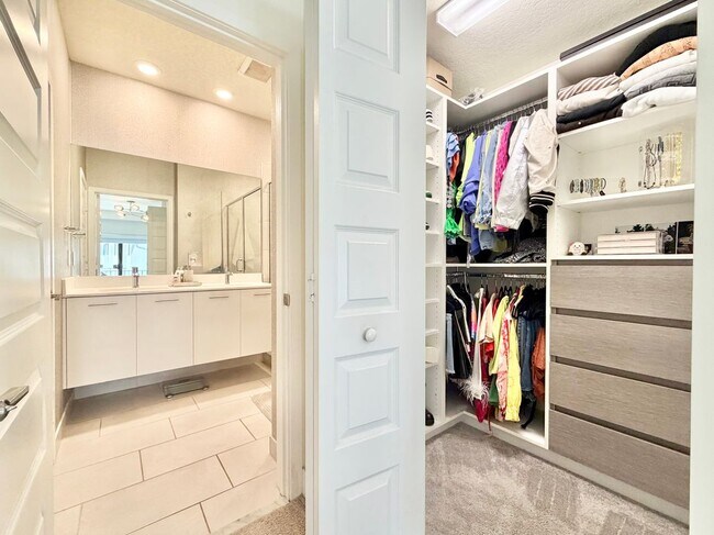 Foto del edificio - 4861 NW 83rd Path