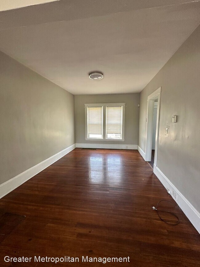 Building Photo - 3 br, 1 bath House - 1280 W. 85th Street