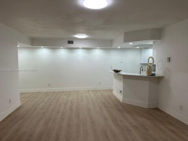 Foto del edificio - 9166 W Atlantic Blvd