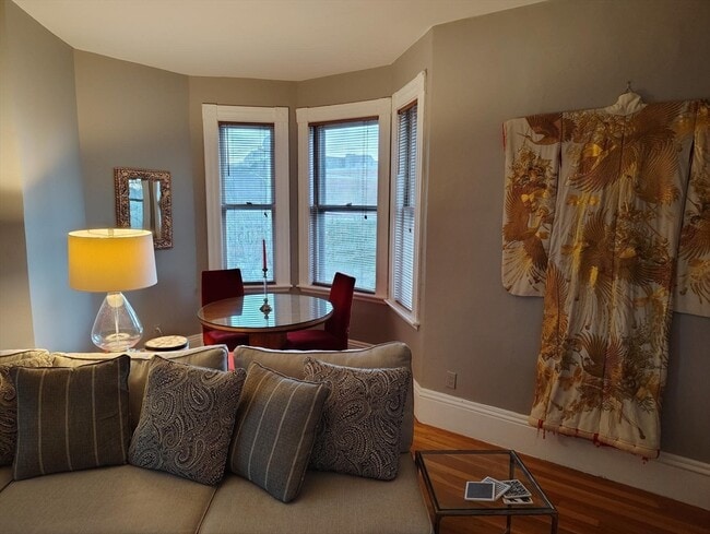 Building Photo - 357 Lafayette St