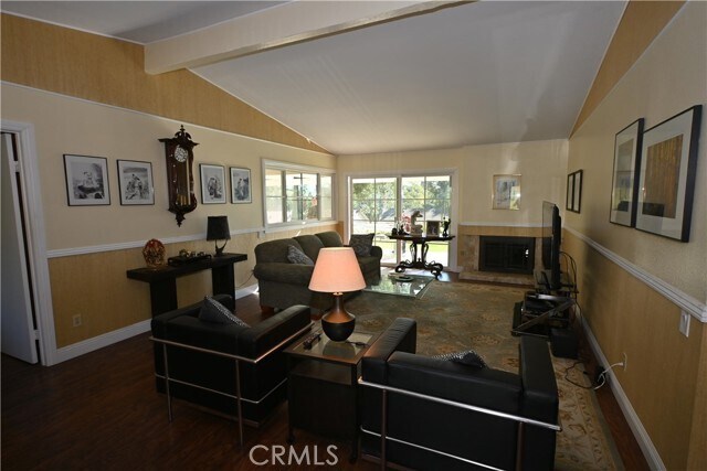 Foto del edificio - 28132 Via Chocano