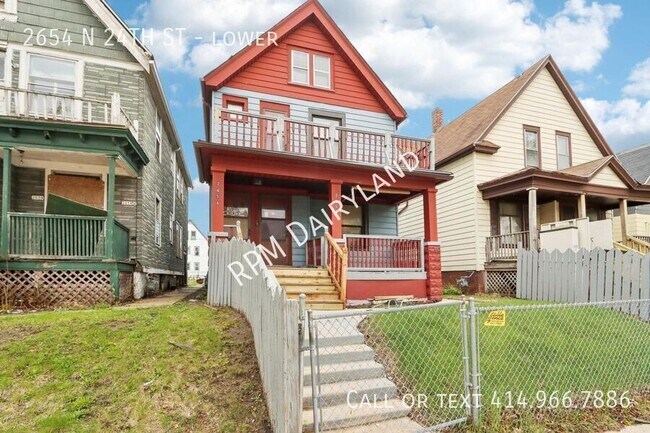 Foto del edificio - 2654 N 24th St