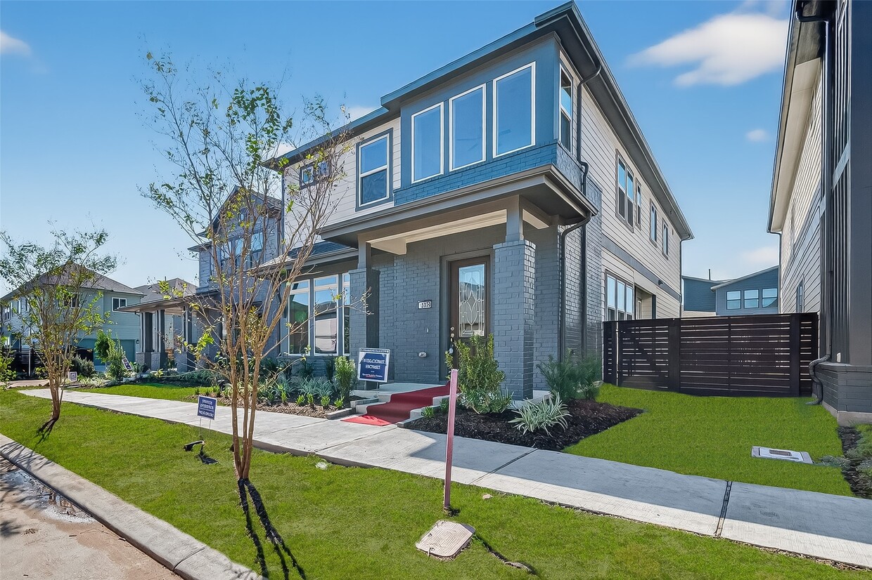 Foto principal - 3358 City Heart Ave