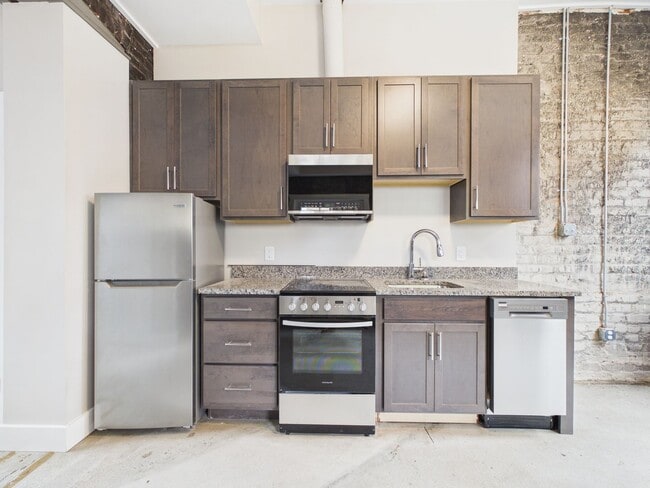Photo - 7 E Franklin St Apartment