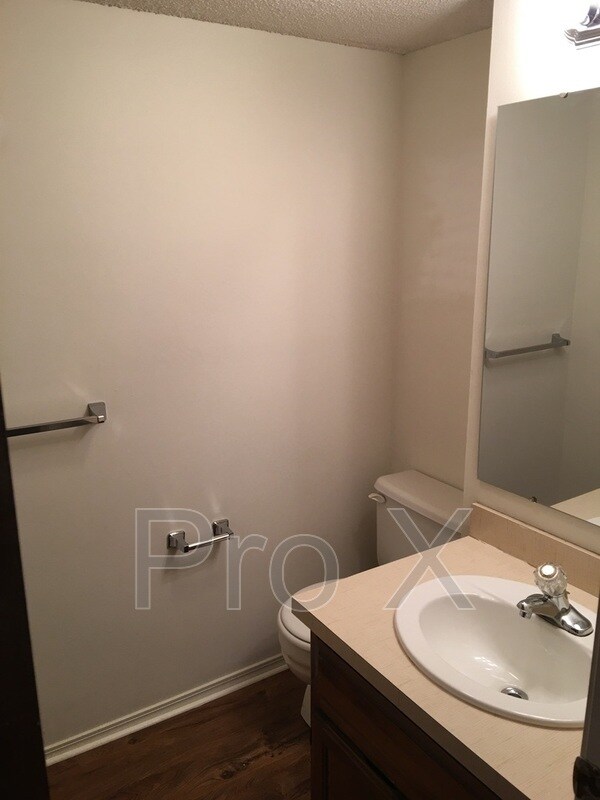 1108 S Joplin St Unit Apt. A, Pittsburg, KS 66762 Condo for Rent in