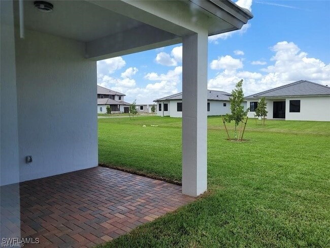 Foto del edificio - 5051 Florence Dr