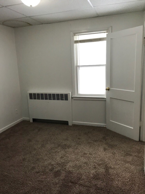 Building Photo - 204 W Rosser Ave